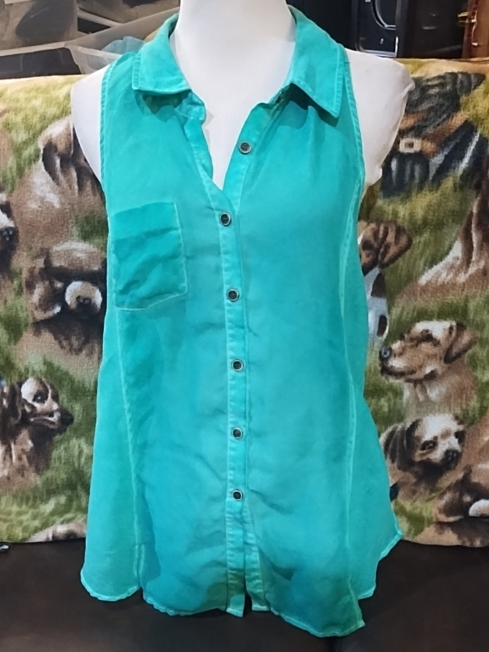 We The Free Bright Green Sleeveless Button-Down Shirt